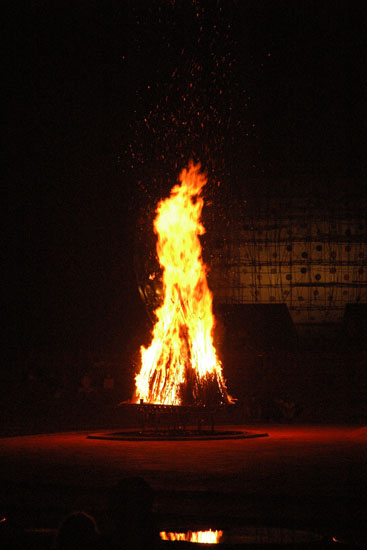 08  Bon fire 
